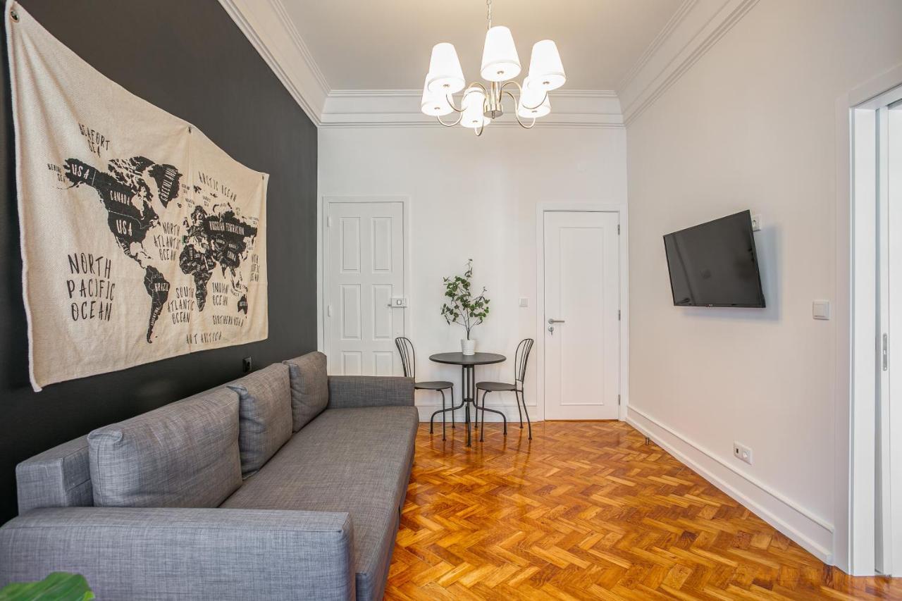 Home Out Rooms & Apartments 리스본 외부 사진