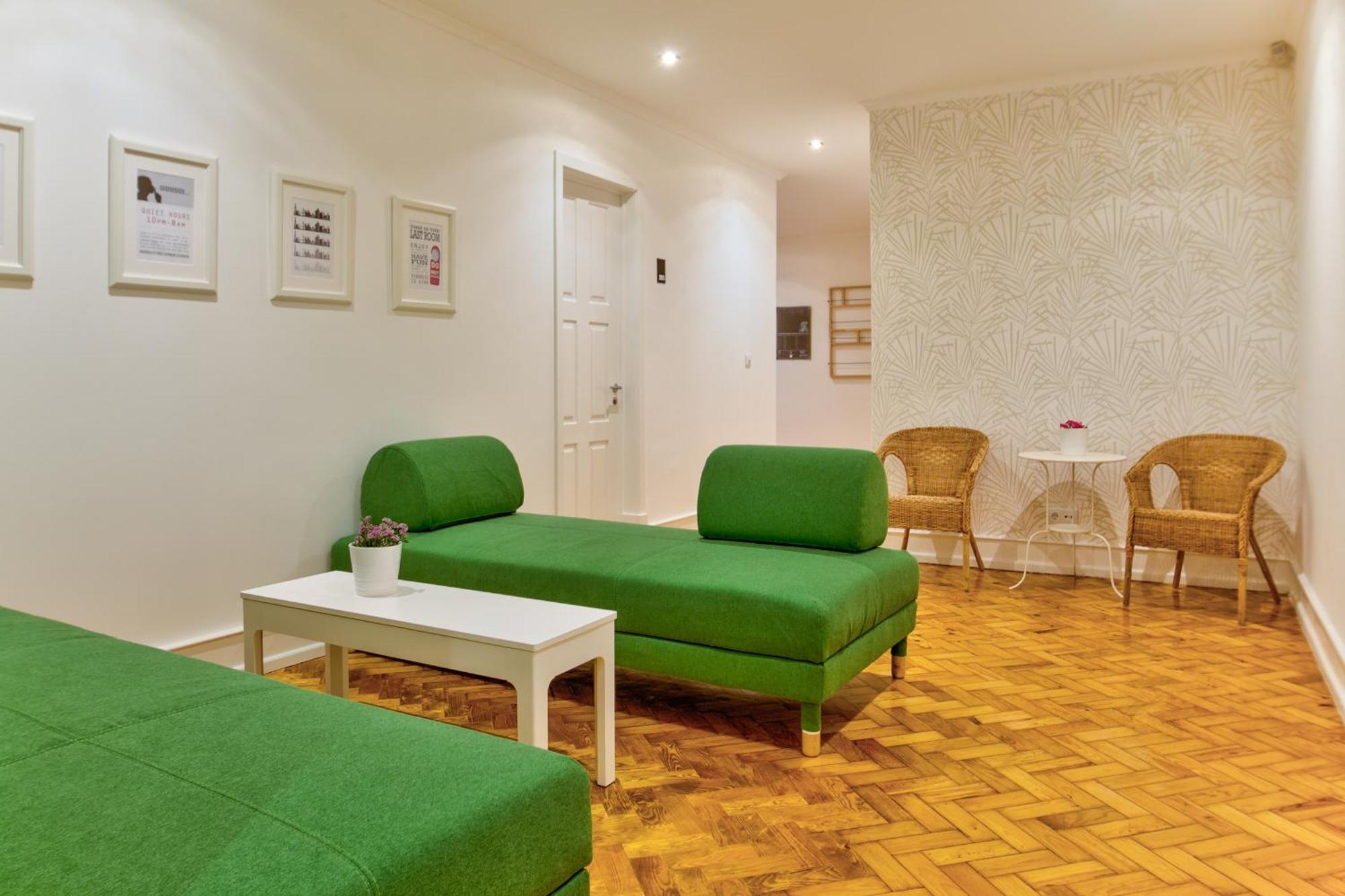 Home Out Rooms & Apartments 리스본 외부 사진