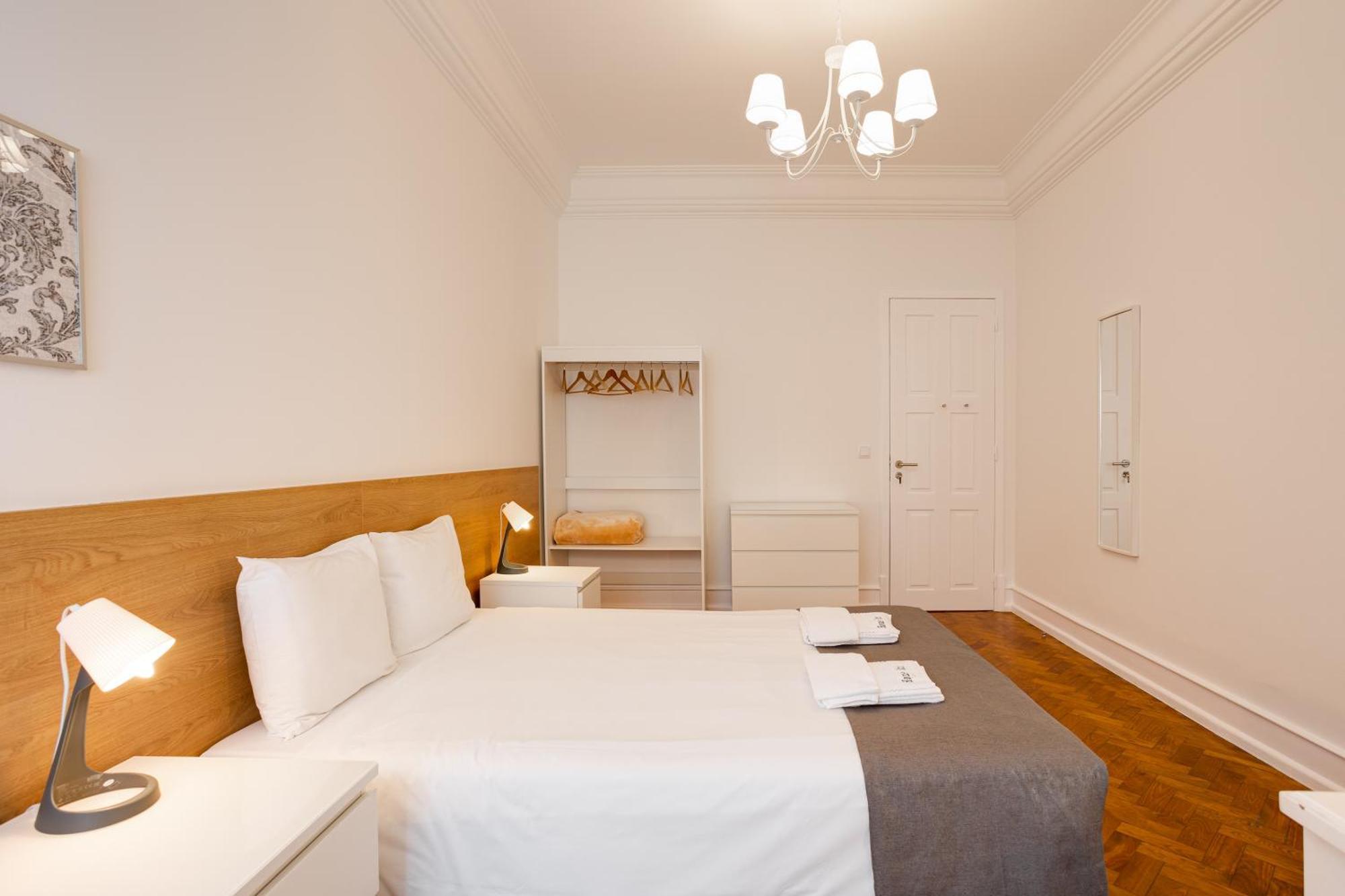 Home Out Rooms & Apartments 리스본 외부 사진