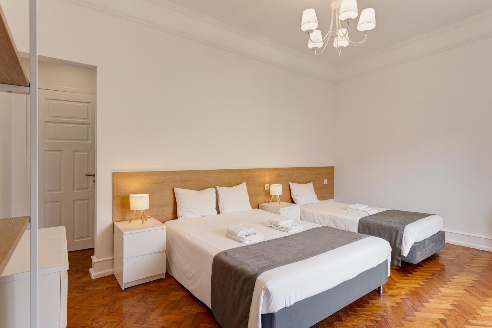 Home Out Rooms & Apartments 리스본 외부 사진